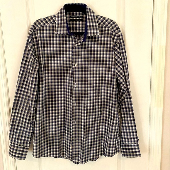 Men’s Button down - Picture 1 of 3